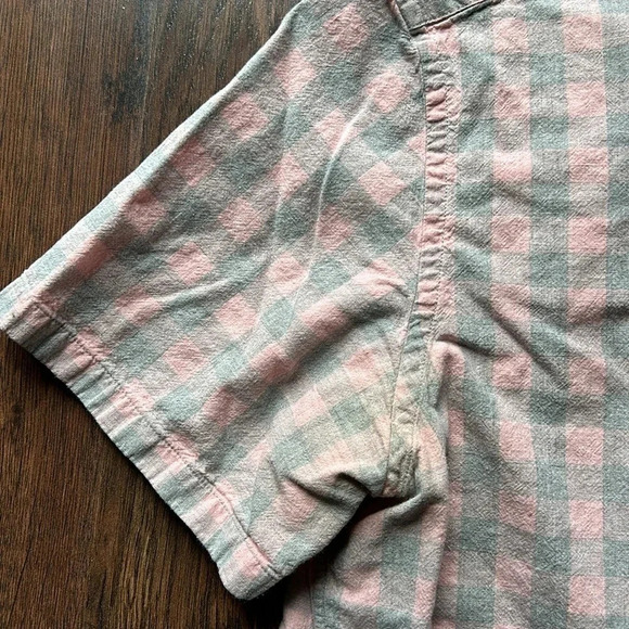 Men's GAP Checkered Shirt | Gingham Shirt | GAP Gingham Button Down Shirt - Picture 4 of 9